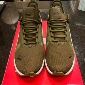 Mens NEVER WORN PUMA ‘Pacer Future Street Plus’ US SIZE 12